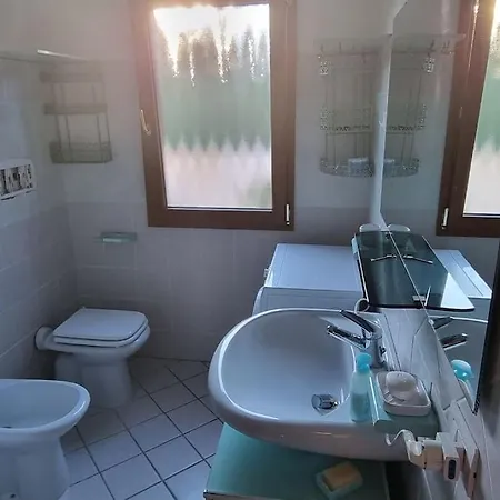 Σπίτι διακοπών Appartamento, 2 Adulti E 2 Bambini A 150 Dal Mare *