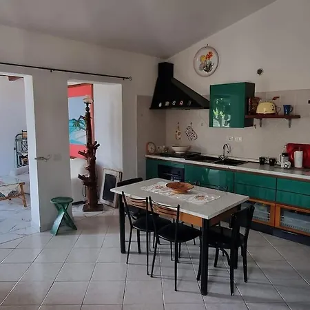 Σπίτι διακοπών Appartamento, 2 Adulti E 2 Bambini A 150 Dal Mare Όλμπια